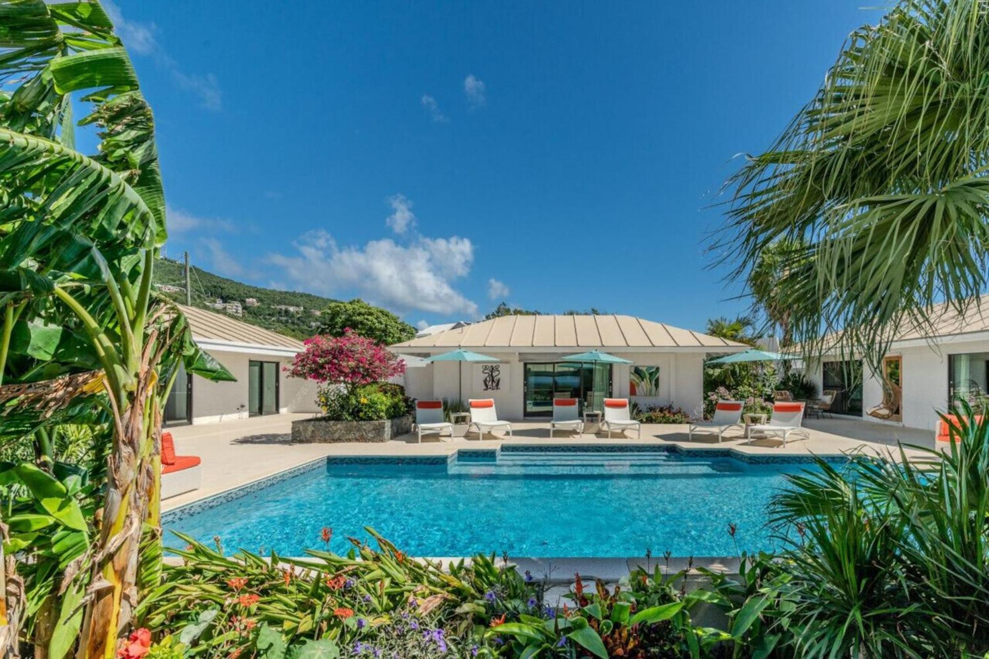 Royal Villa With A Huge Swimming Pool Cowell Battery Ngoại thất bức ảnh