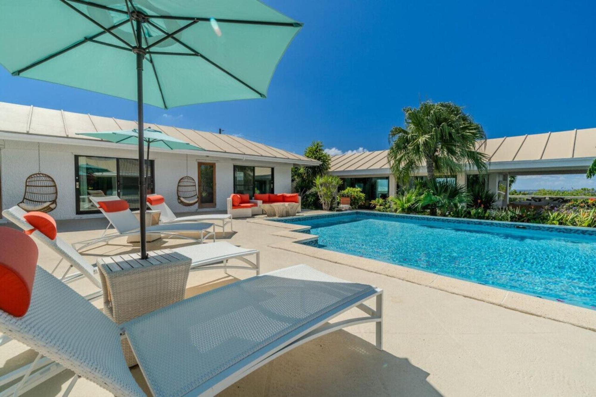 Royal Villa With A Huge Swimming Pool Cowell Battery Ngoại thất bức ảnh